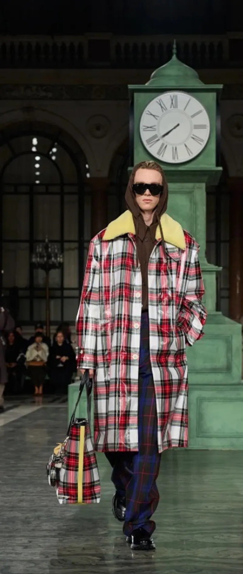 Kent & Curwen runway look